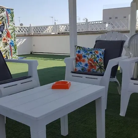 50 Passi Dal Mare, House Glory