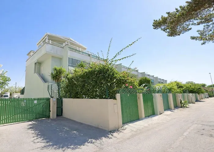 50 Passi Dal Mare, House Glory Apartmán *